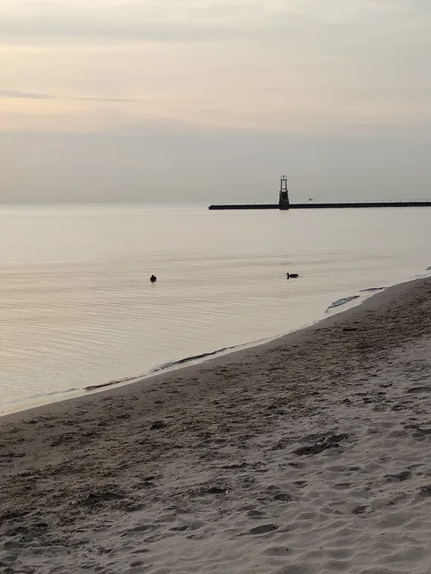 Lakefront Trail - North Trailhead - Ardmore Ave - 5800 N