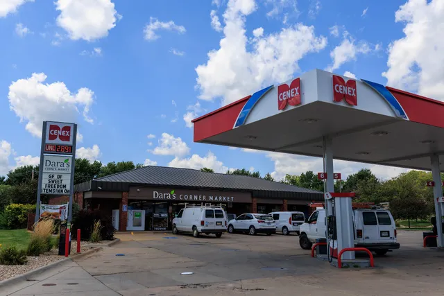 Dara's Corner Market