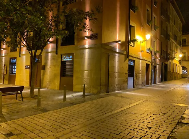 Apartamentos y Albergue Logroño Centro