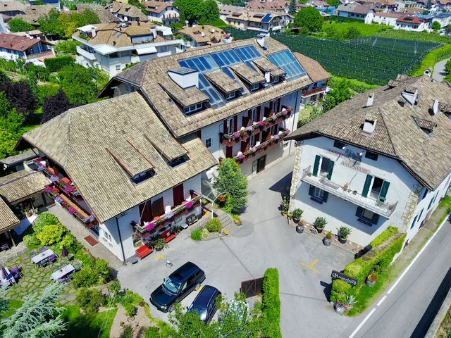 Ansitz Angerburg Blumenhotel