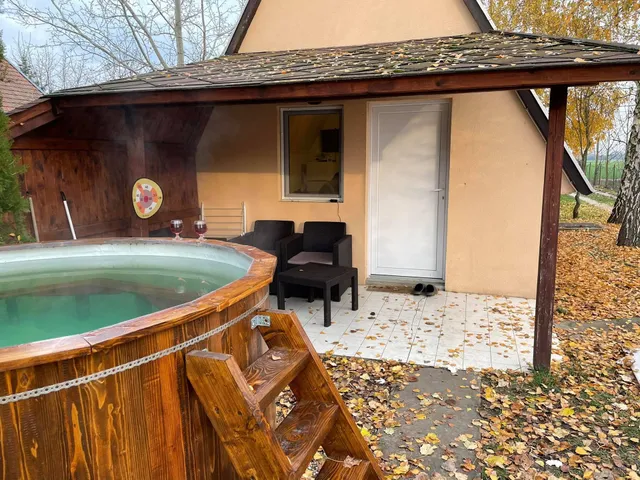 Kis Veréb Körösparti Házikó