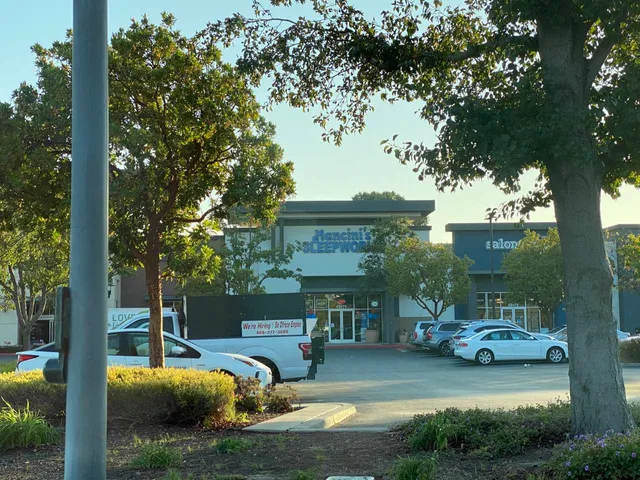 Mancini's Sleepworld Fremont