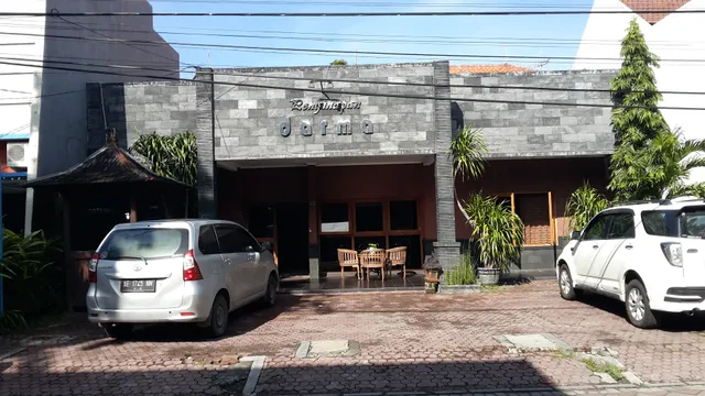 Darma house Pacar Kembang Dharmahusada Satu 23 Surabaya