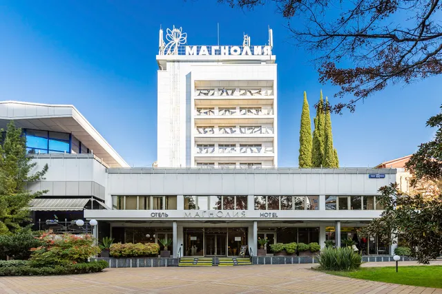 Magnoliya Otel'