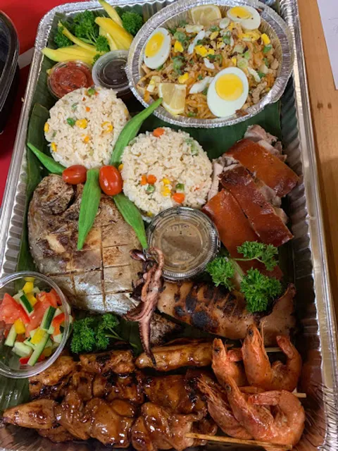 Lunchbox Cafe and Catering by Regina