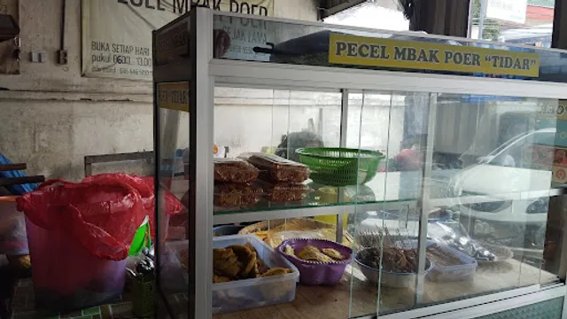 Nasi Pecel Mbak Poer