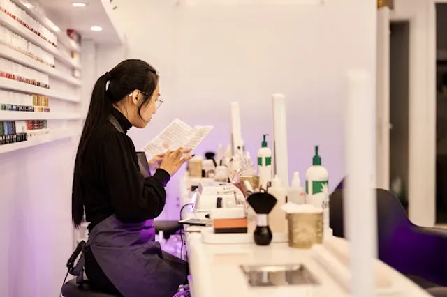 Paris Golden Nails / Paris