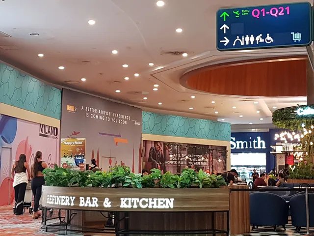 The Refinery Restaurant & Bar