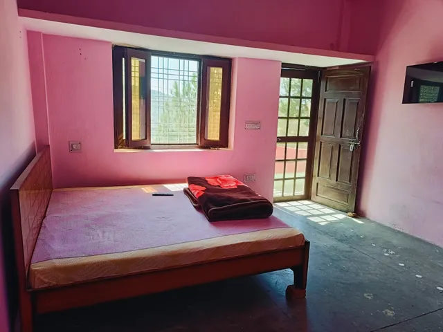 Pandey Guest House & Restaurant