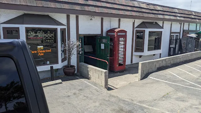 Churchill's Pub & Grille