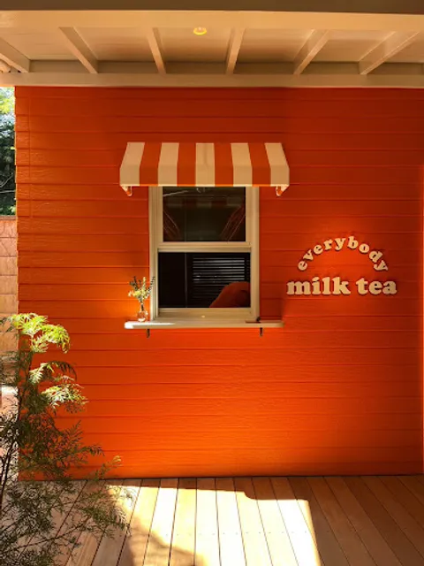 everybody milk tea