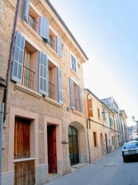 L'Hostal, turisme d'interior