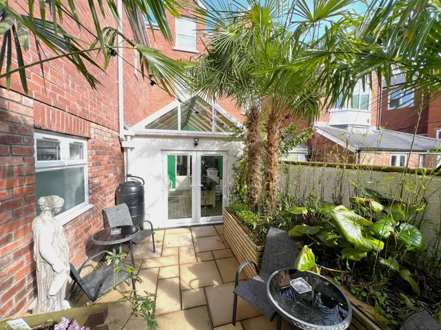 Melbury Rooms & Studios