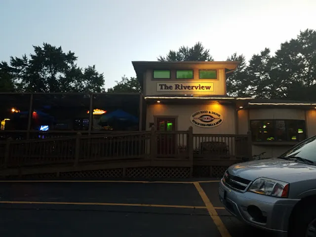 Riverview Restaurant & Tavern