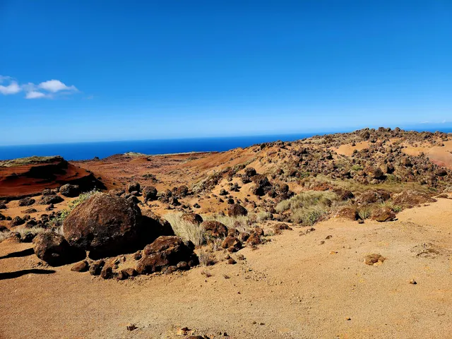 Keahiakawelo (Garden of the Gods)