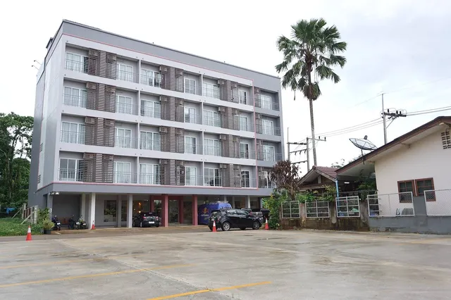 ชมพูนครินทร์ เซอร์วิส อะพาร์ตเมนต์