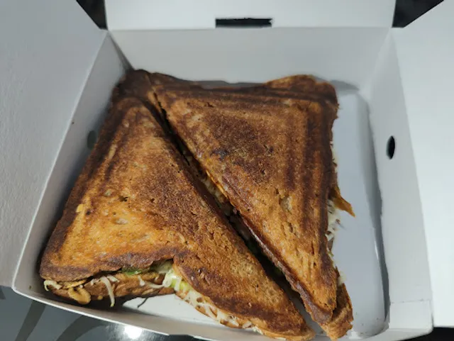 Sandwizzaa (Thakur Village) Kandivali East