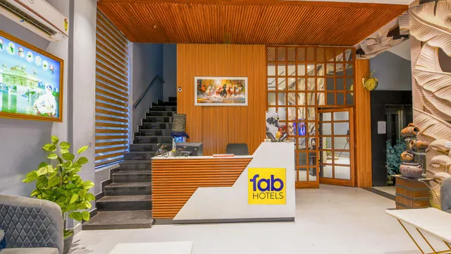 FabHotel Amar Villa