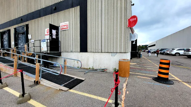 Lisa's Cosmetics/Fragrances