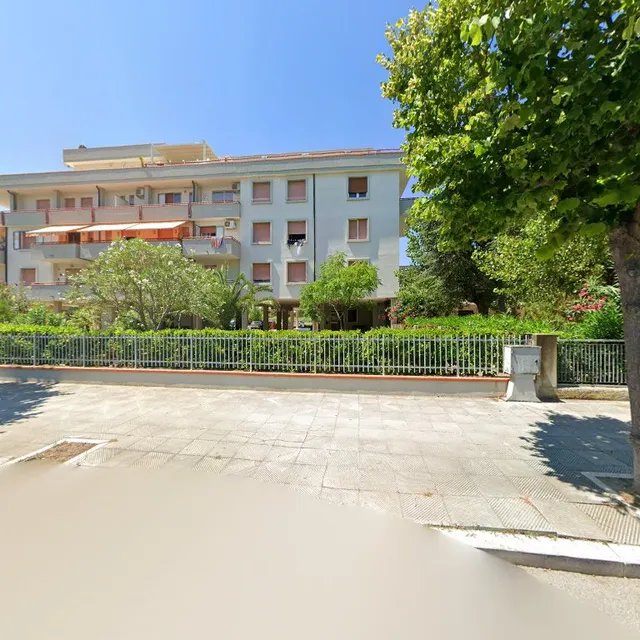 A Tre Piani Sul Mare