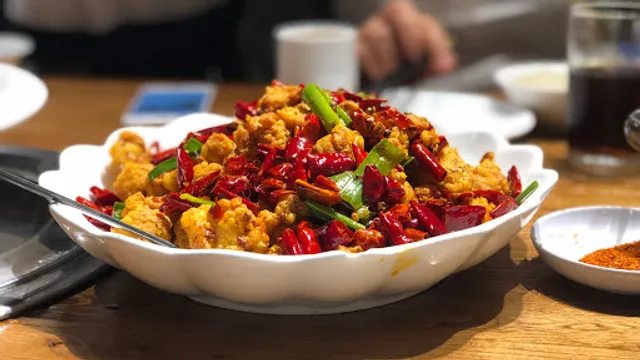 东镇老火锅 Flower Peppers