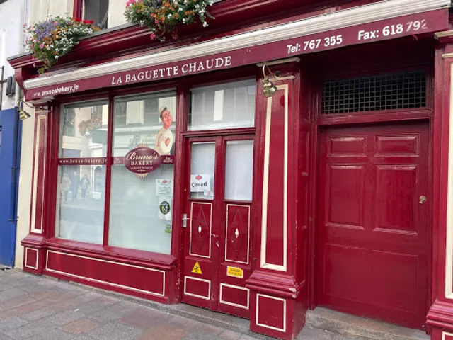 Bruno's Bakery - La Baguette Chaude