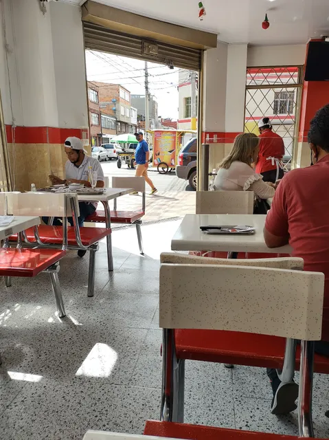 La Brasa al Rojo rio negro