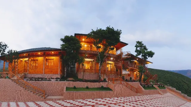 Munnar villas suryaneli wood resort