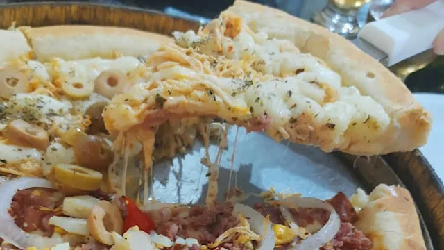 Tropical Pizzas e Lanches
