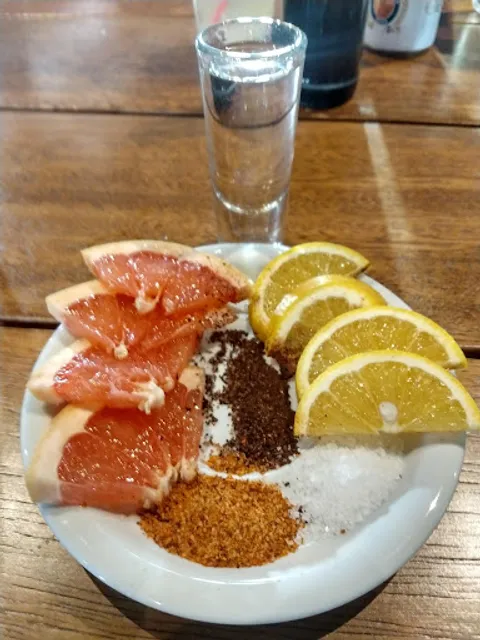 PADEL & TENIS SPORT BAR