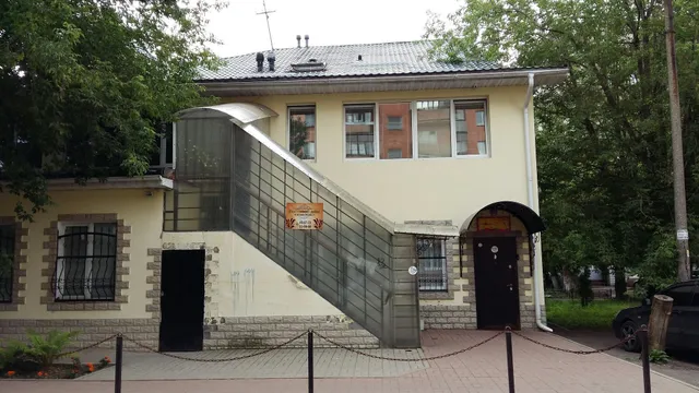 Guest House on Saltykova-Schedrina