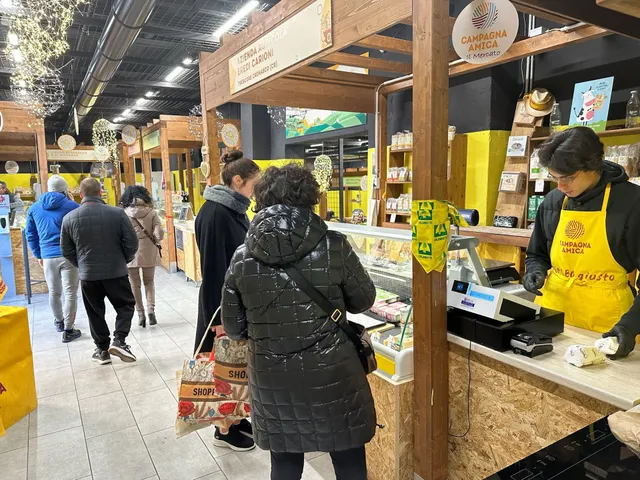 Mercato Agricolo Coperto Campagna Amica - Brescia