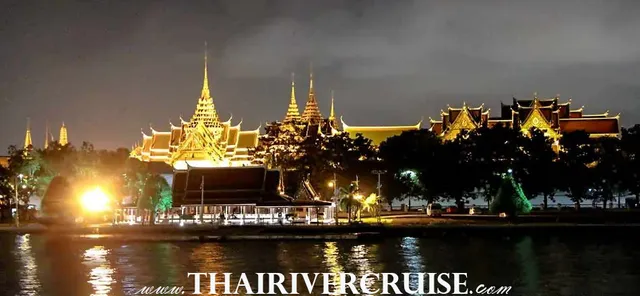 Bangkok Dinner Cruise on Chao Phraya River