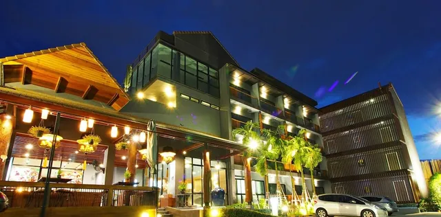 Le Naview Phra Singh