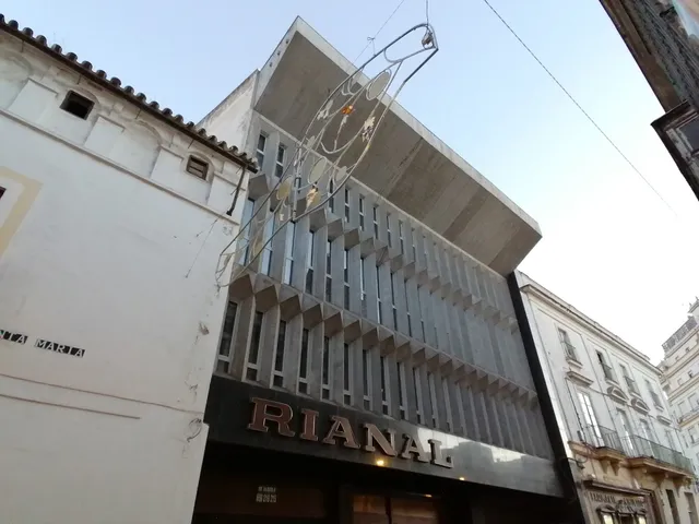Edificio Rianal