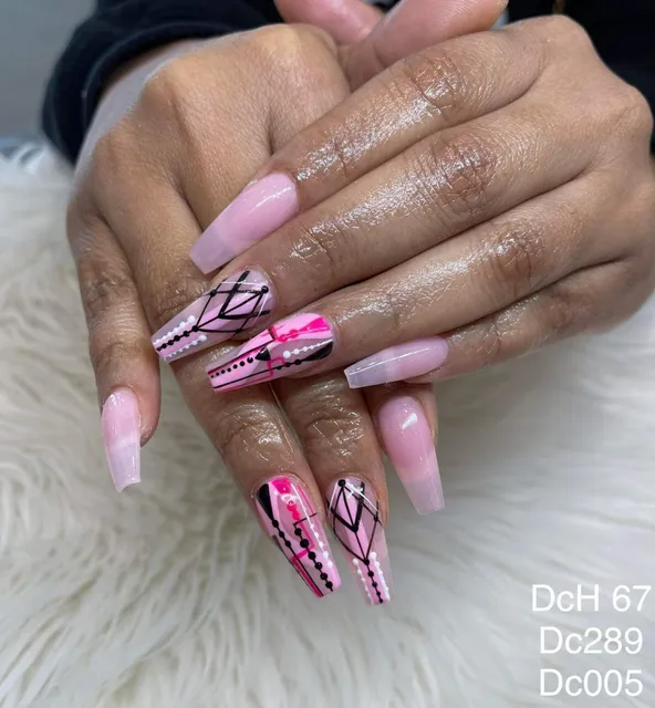 Lush Nail Bar Grant Park