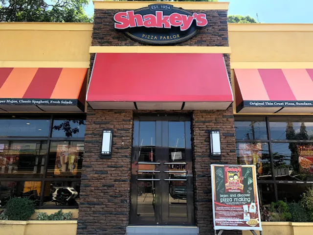Shakey's Pizza Parlor