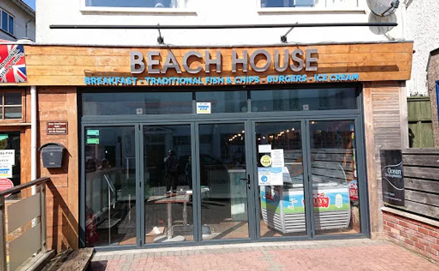 Beach House Bar & Grill