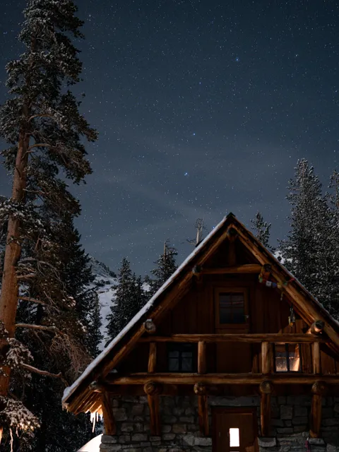 Pear Lake Winter Hut