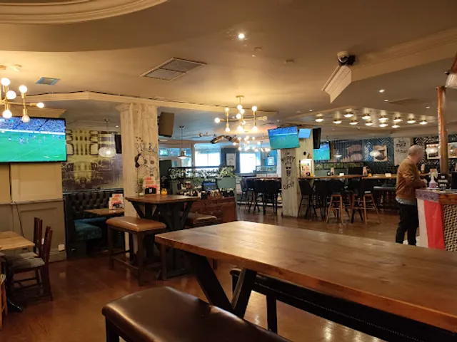 The Bay and Bracket, Victoria