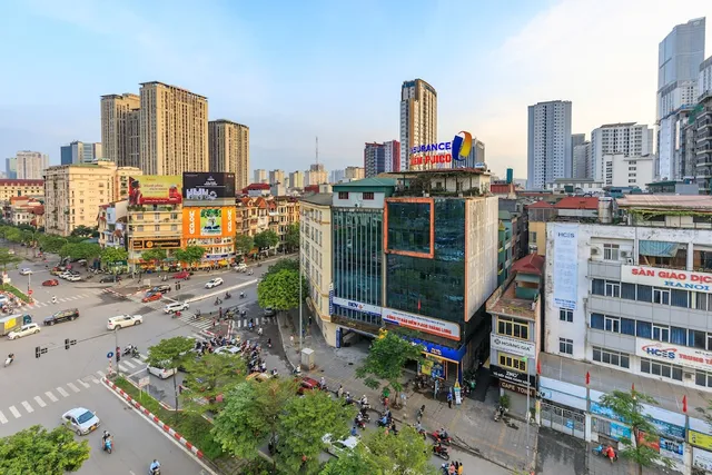 Yolo Wa Hotel & Cafe