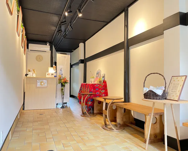 BANANA JUICE FACTORY