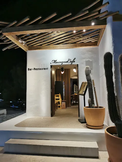 Musique Cafe - Restaurant