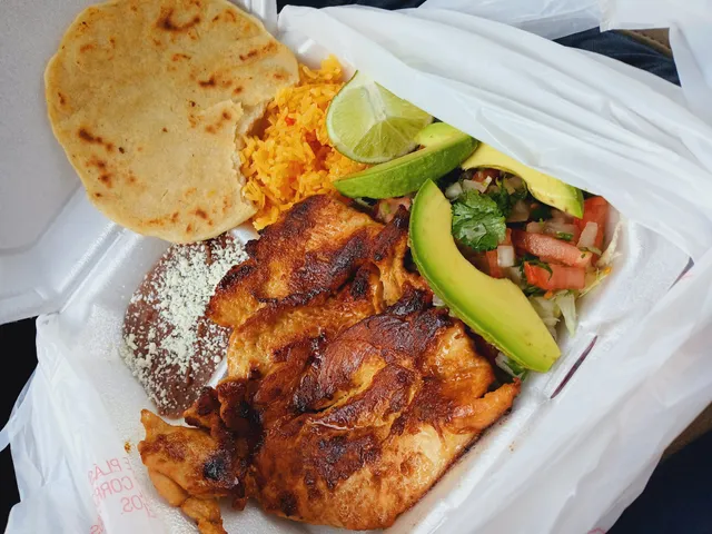 La Sabrosita Pupuseria