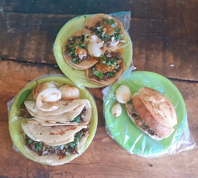 Tacos y tortas Armando