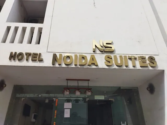 Hotel Noida Suites
