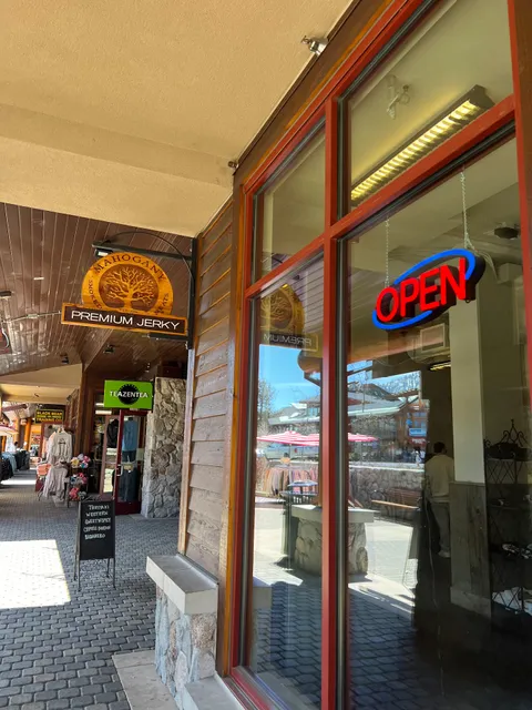 Mahogany Smoked Meats