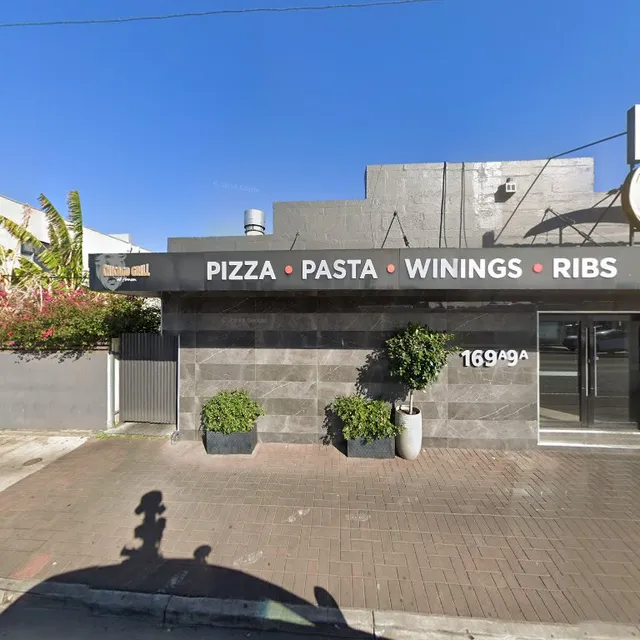 Schnitz ‘N’ Wings