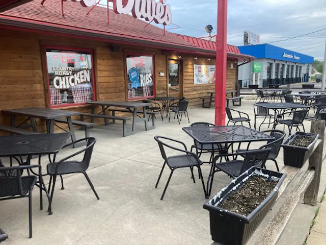 Famous Dave's Bar-B-Que