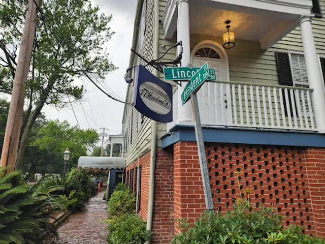 17Hundred90 Inn and Restaurant